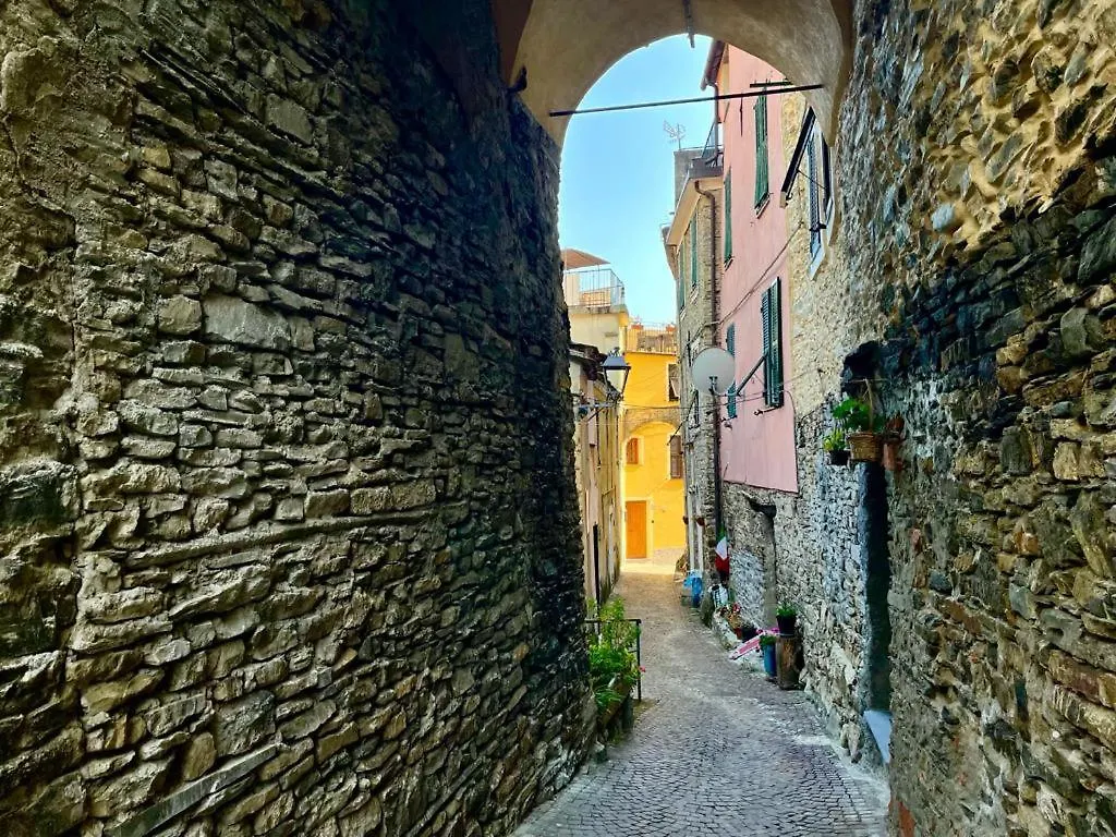 Alloggio U Sportegu Da E Monti A Giaia Badalucco Semesterbostad
